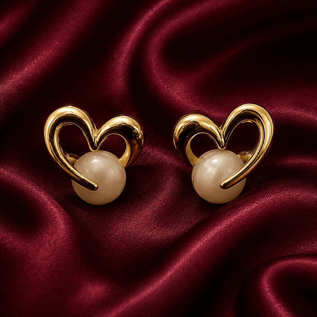 Love Pearl Studs