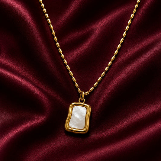 Pearl Window Necklace
