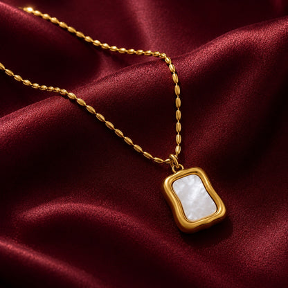 Pearl Window Necklace